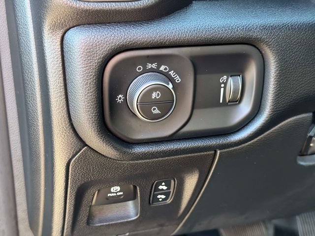 Used 2022 RAM 1500 Big Horn AWD/4WD image 23
