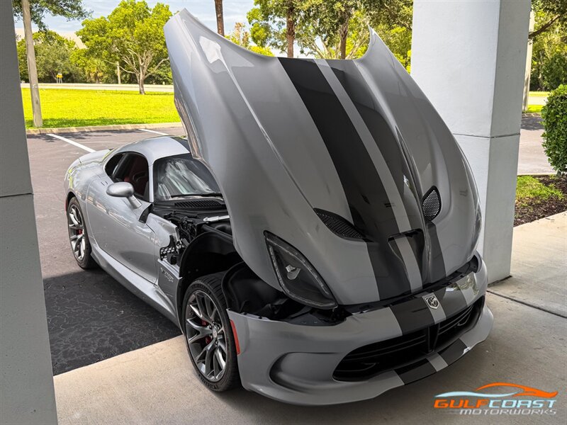 Used 2017 Dodge Viper GTS RWD image 37