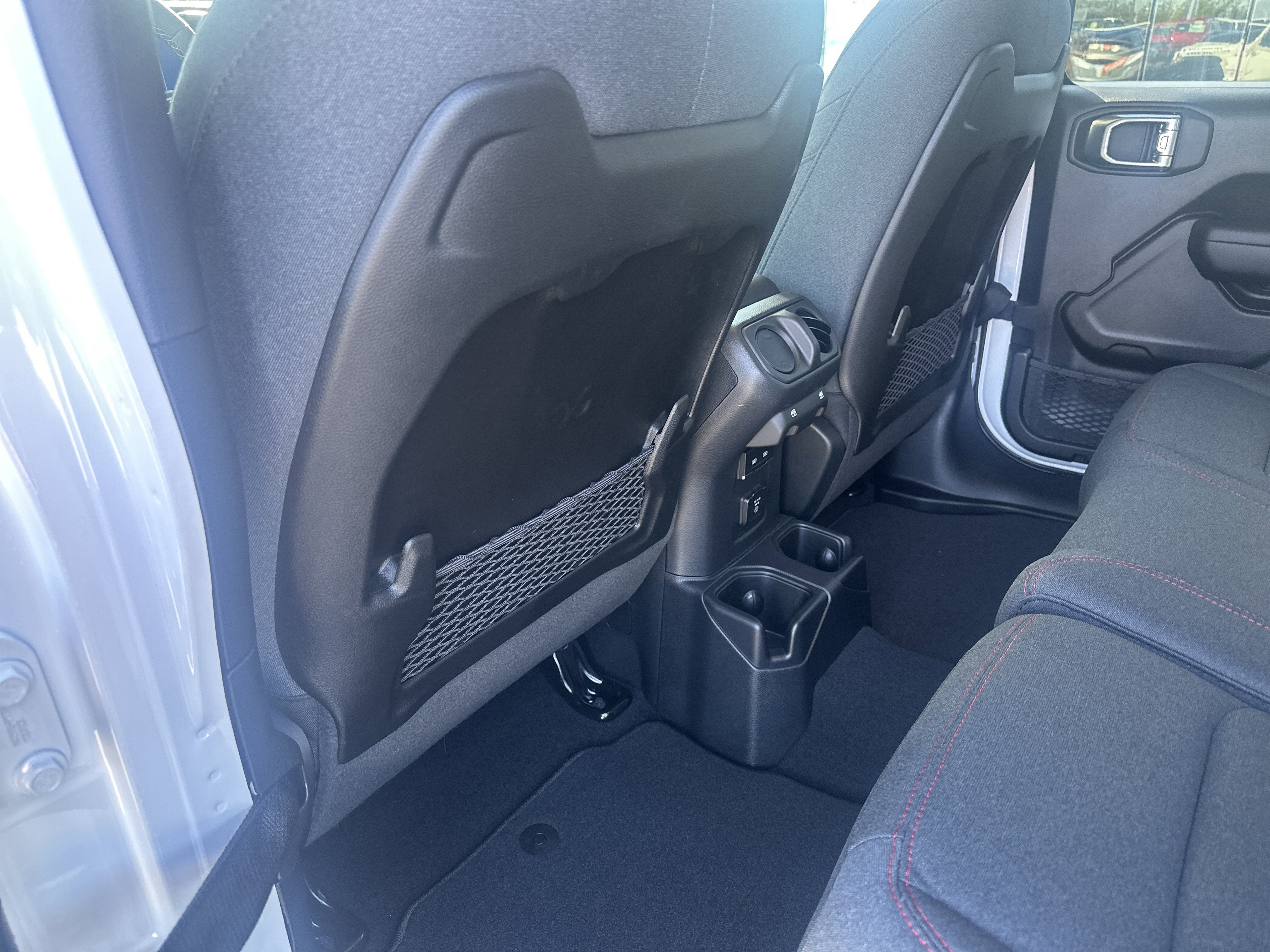 New 2026 Jeep Wrangler Unlimited Rubicon AWD/4WD image 19