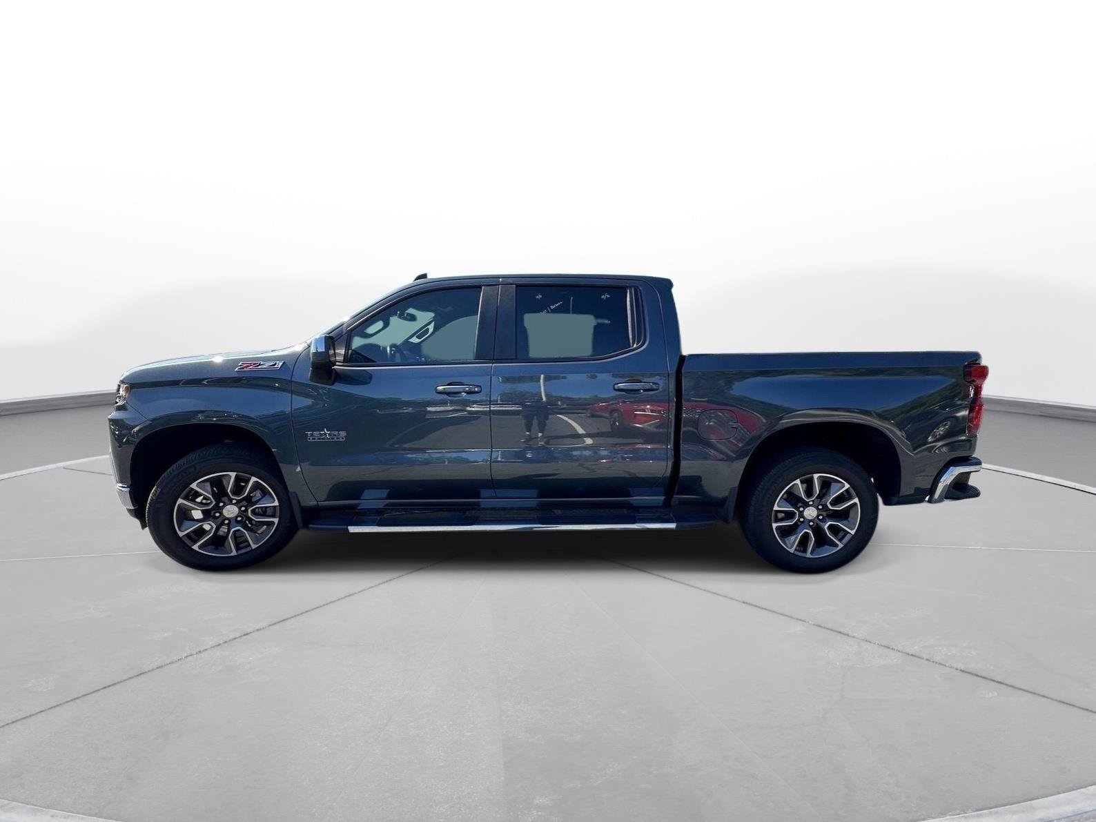 Used 2021 Chevrolet Silverado 1500 LT w/ Texas Edition Plus AWD/4WD image 9