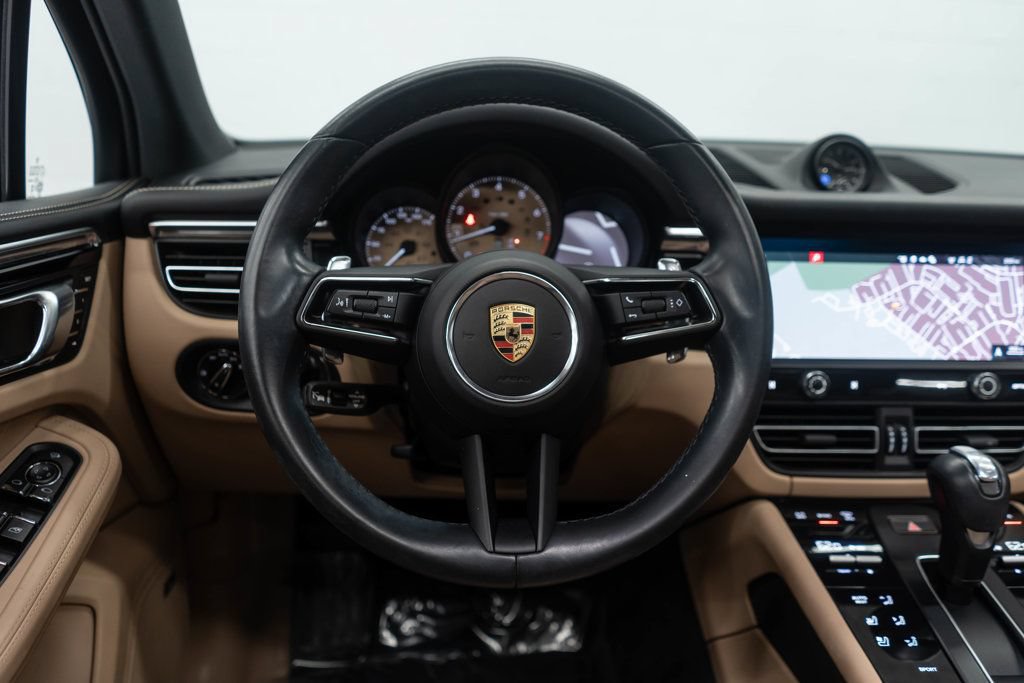 Used 2024 Porsche Macan S AWD/4WD image 18