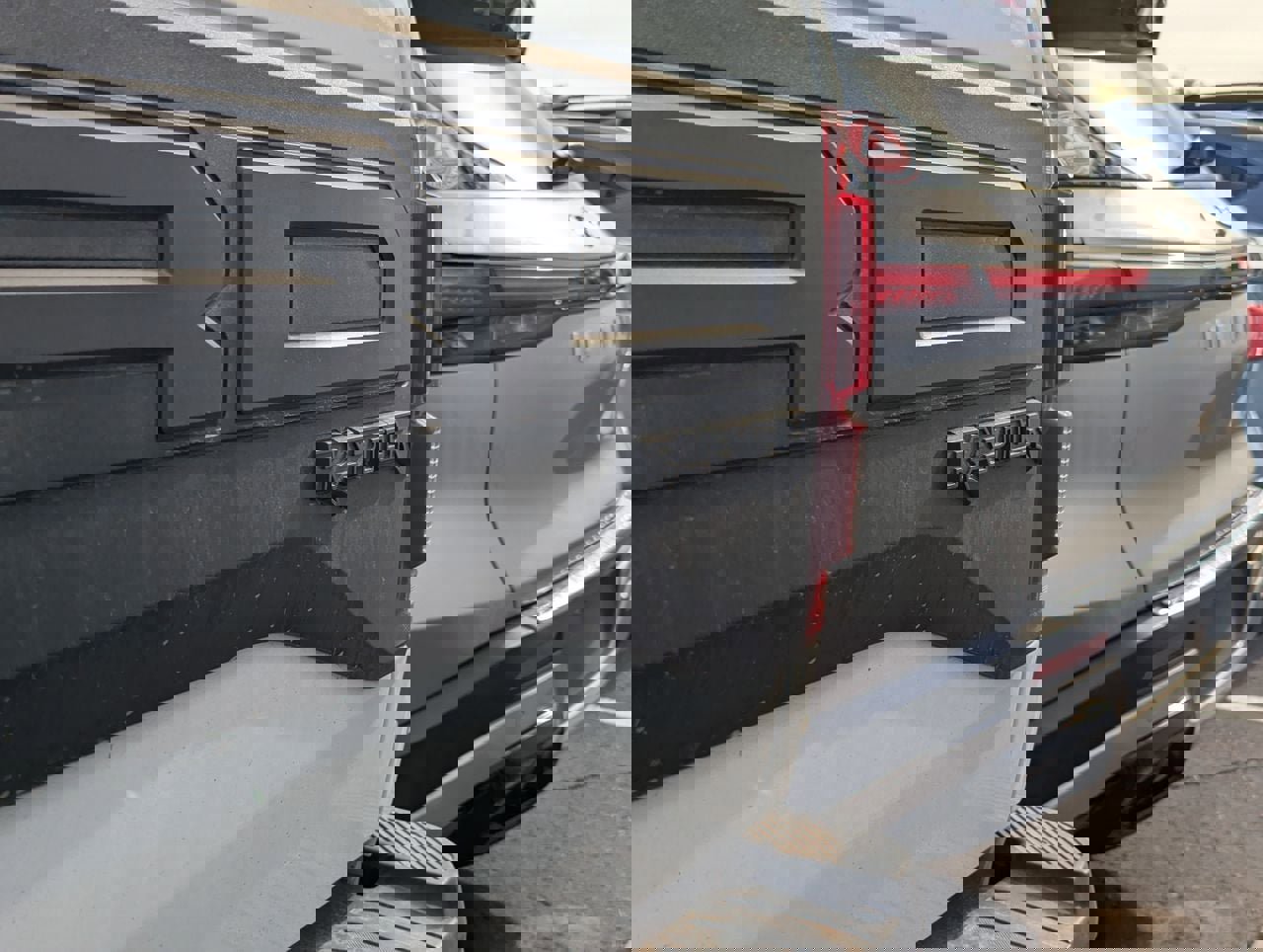 Used 2019 Ford F150 Raptor w/ Equipment Group 802A Luxury image 7