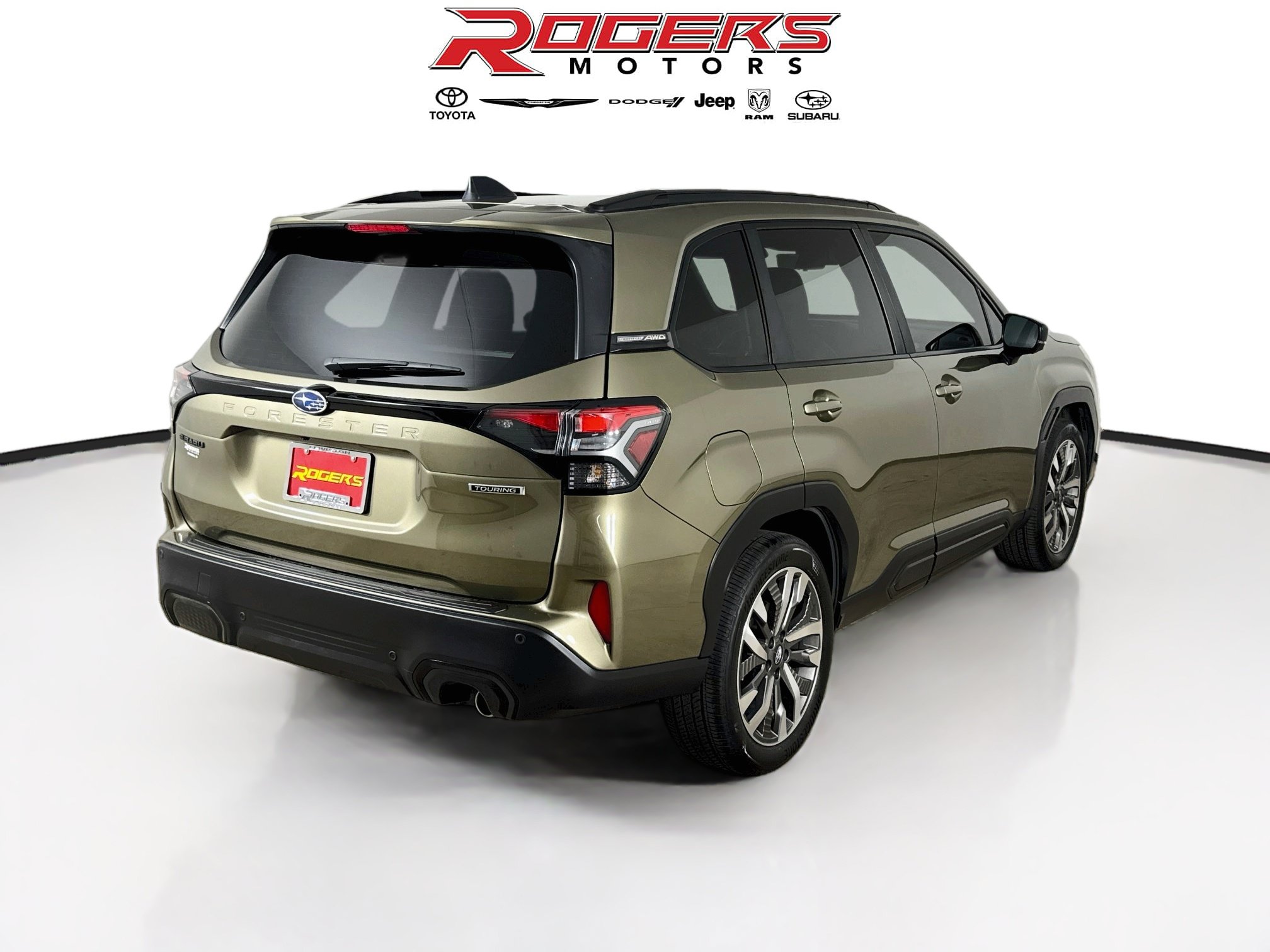Certified 2025 Subaru Forester Touring AWD/4WD image 8