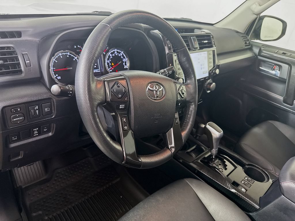 Used 2023 Toyota 4Runner TRD Off-Road Premium w/ Off Road Premium Plus Package AWD/4WD image 10