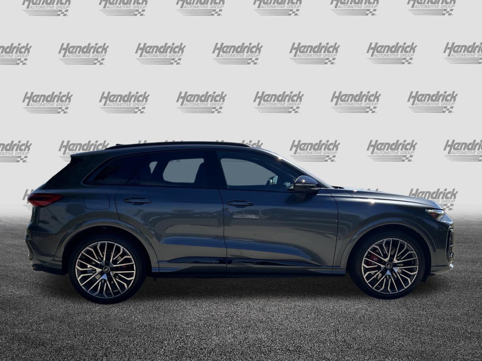 Used 2025 Audi SQ5 Premium Plus AWD/4WD image 10