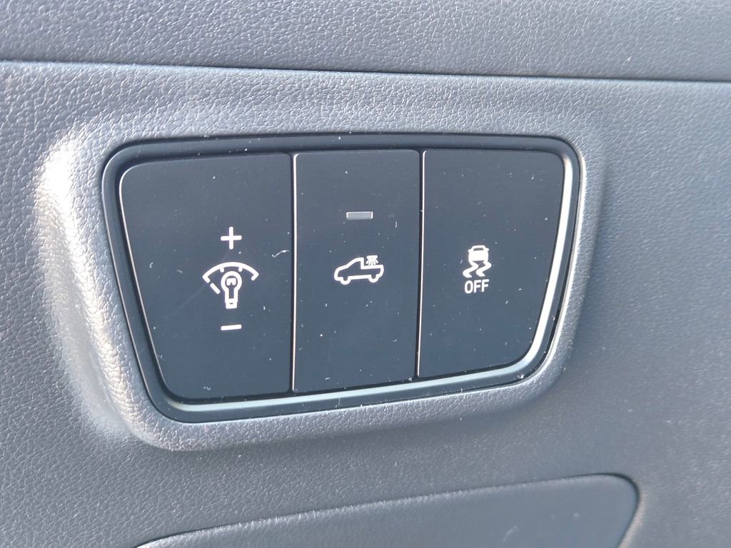 Certified 2022 Hyundai Santa Cruz SEL w/ Activity Package image 23