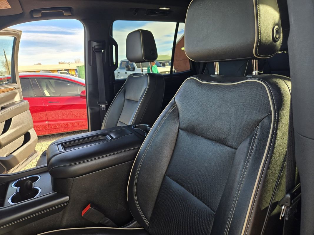 Used 2021 Chevrolet Tahoe Premier w/ Premium Package image 28