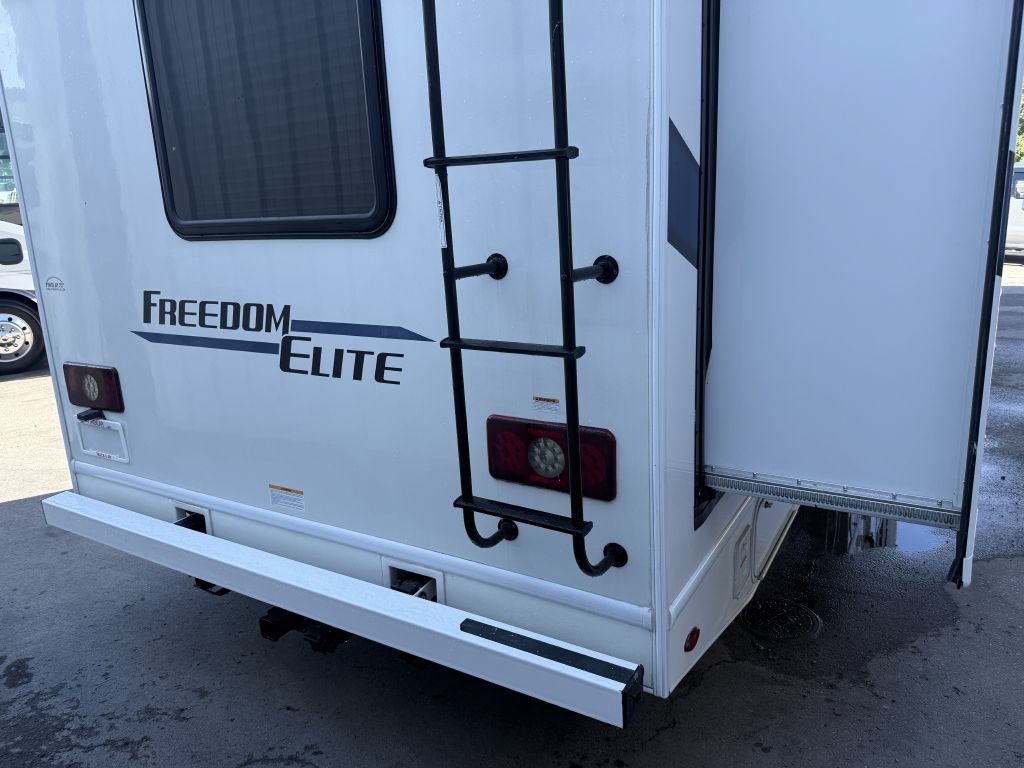 Used 2022 Ford E-450 and Econoline 450 Super Duty w/ Motorhome Prep Package RWD image 27
