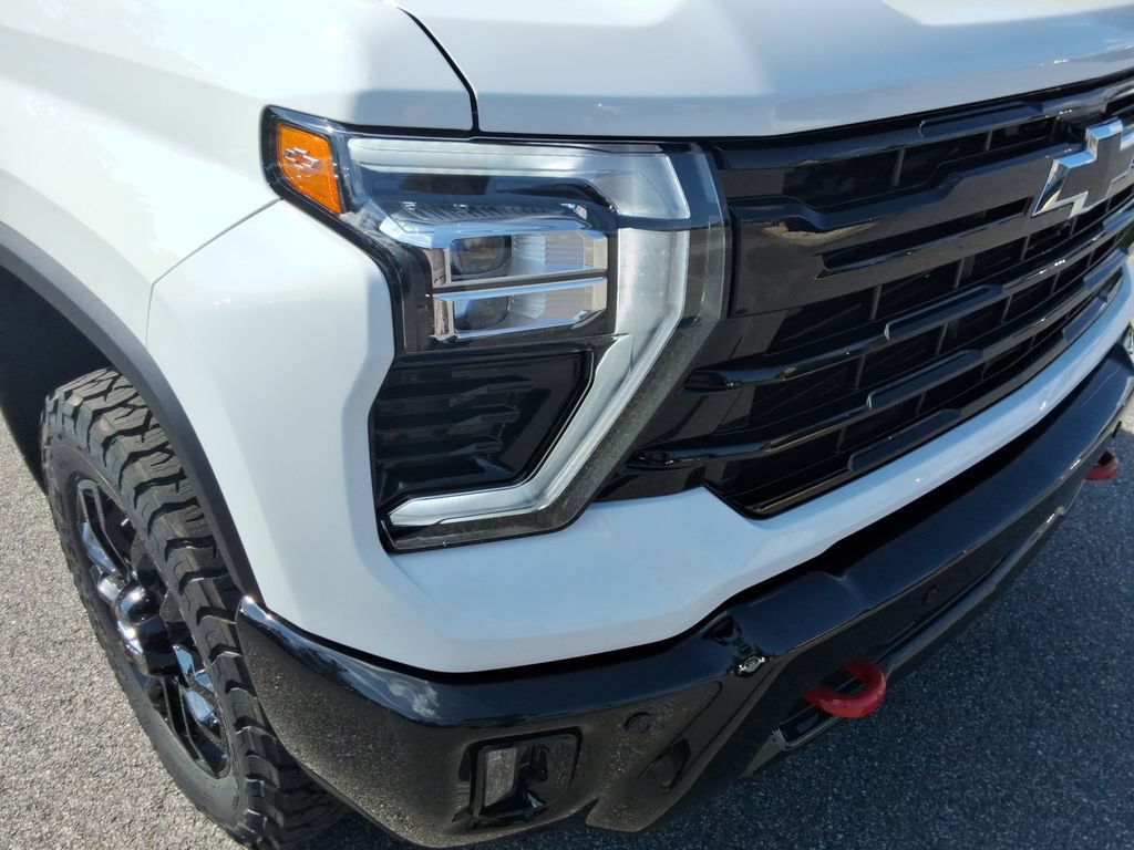 New 2026 Chevrolet Silverado 2500 LTZ w/ LTZ Plus Package AWD/4WD image 13