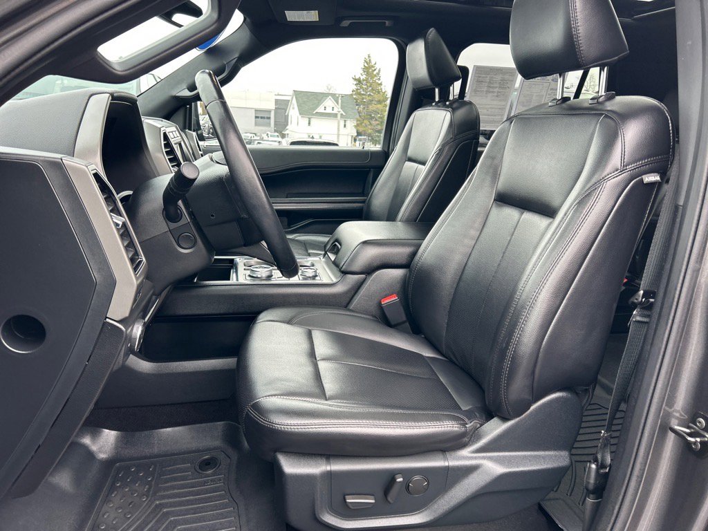 Used 2021 Ford Expedition Max XLT image 10