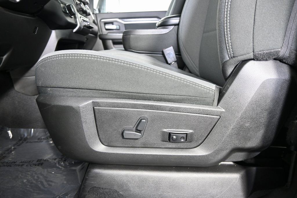 Used 2024 RAM 2500 Big Horn w/ Bed Utility Group image 21