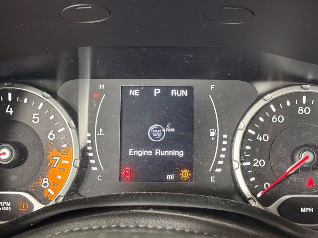 Used 2016 Jeep Renegade Sport w/ Power & Air Group FWD image 25