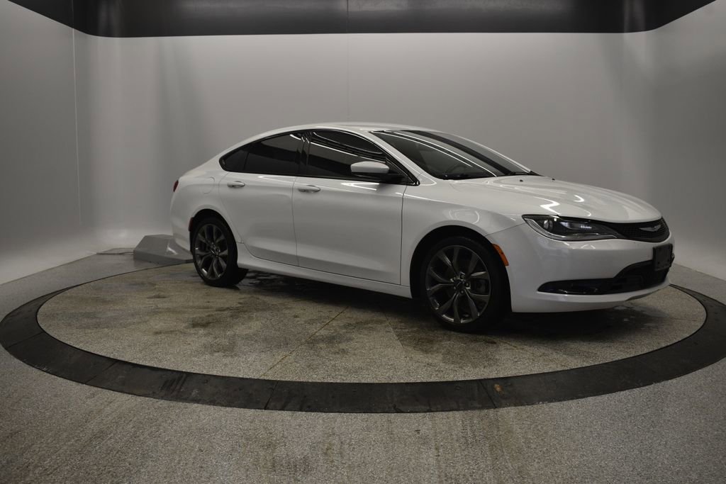 Used 2015 Chrysler 200 S w/ Navigation & Sound Group I image 14