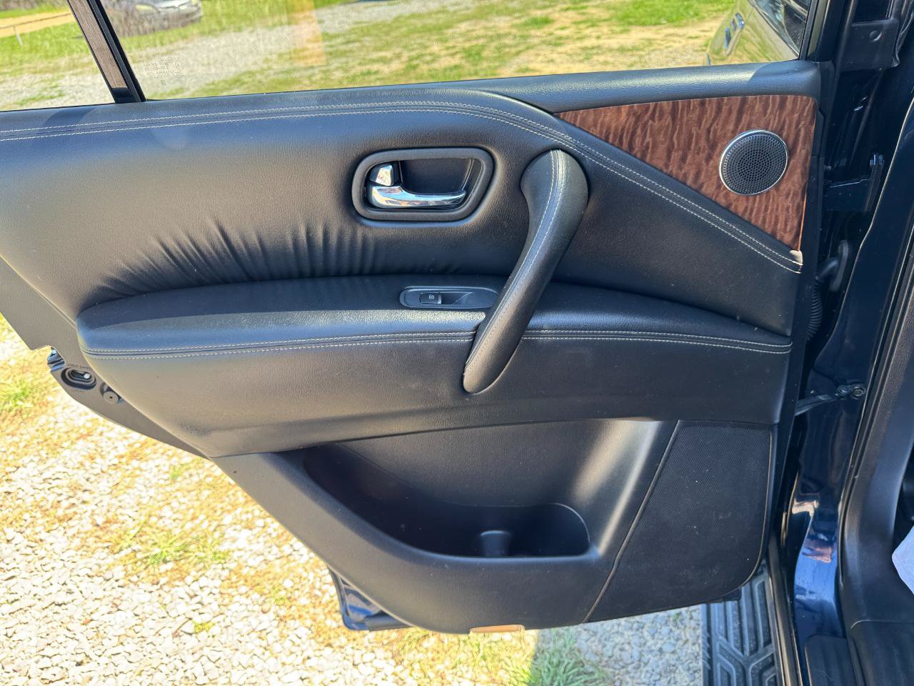 Used 2018 Nissan Armada Platinum w/ Captain Seat Package RWD image 20