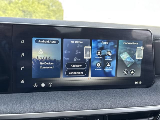 Used 2026 Nissan Kicks SV FWD image 16