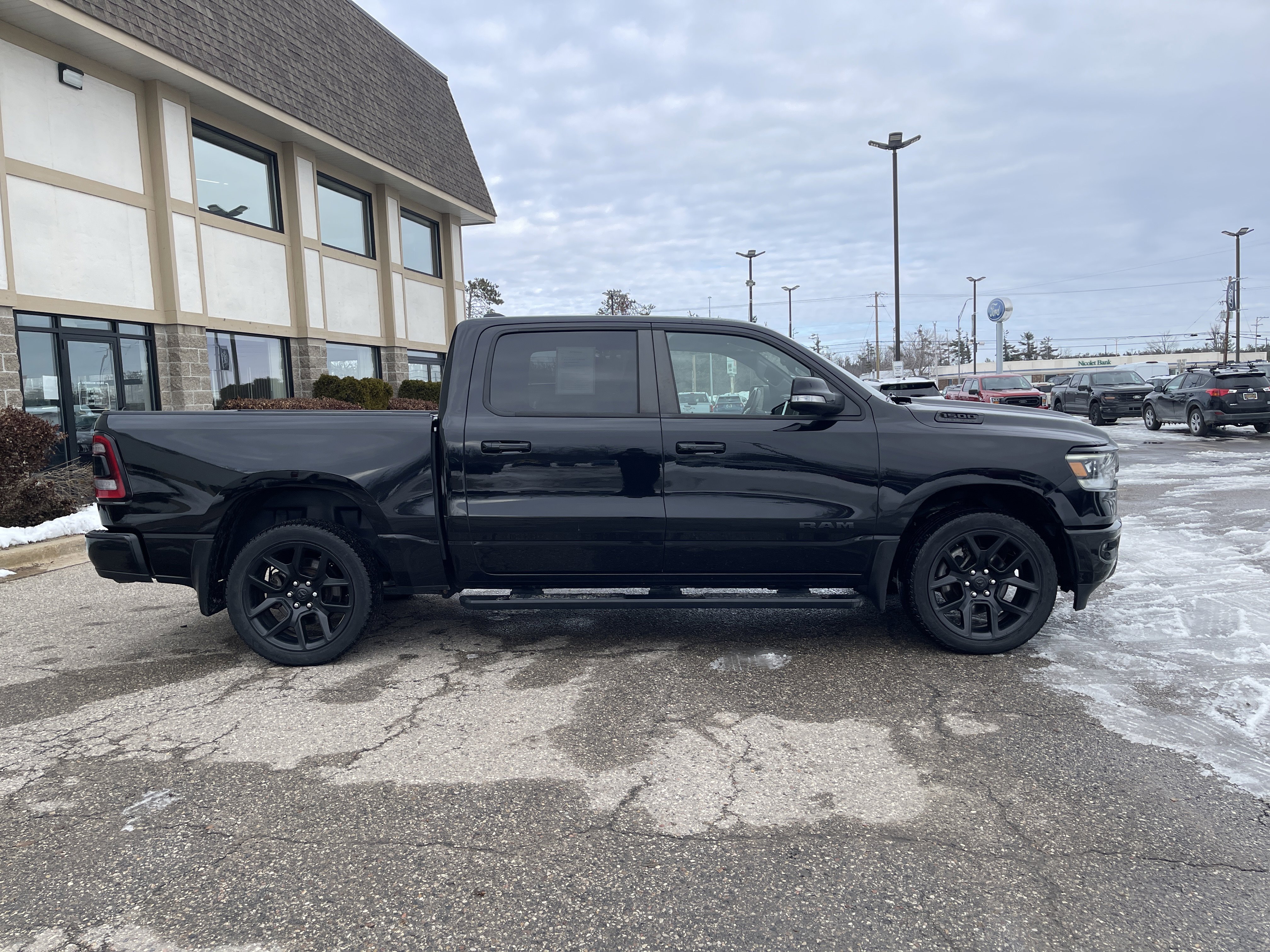Used 2020 RAM 1500 Sport w/ Night Edition image 2