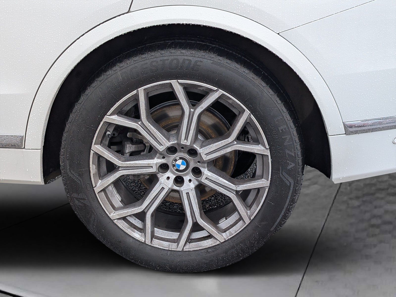 Used 2024 BMW X7 xDrive40i AWD/4WD image 9