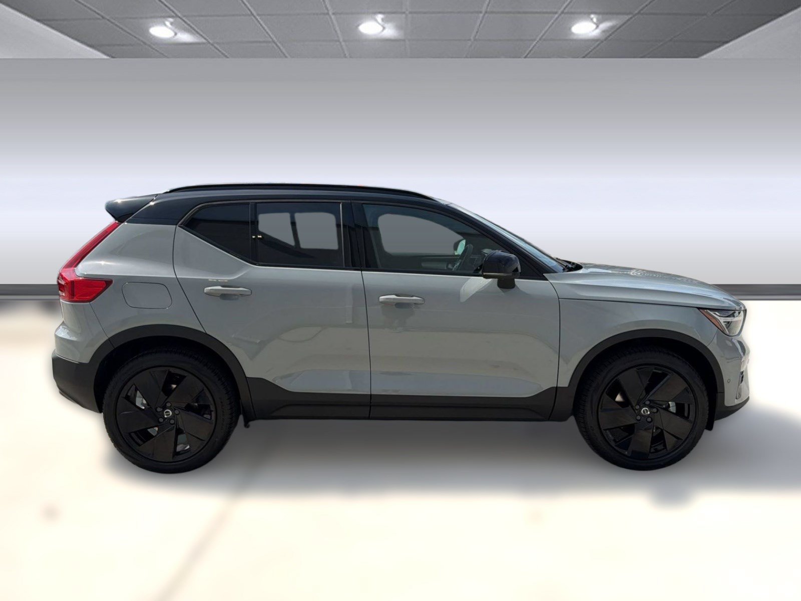 New 2026 Volvo XC40 B5 Ultra w/ Protection Package Premier AWD/4WD image 8