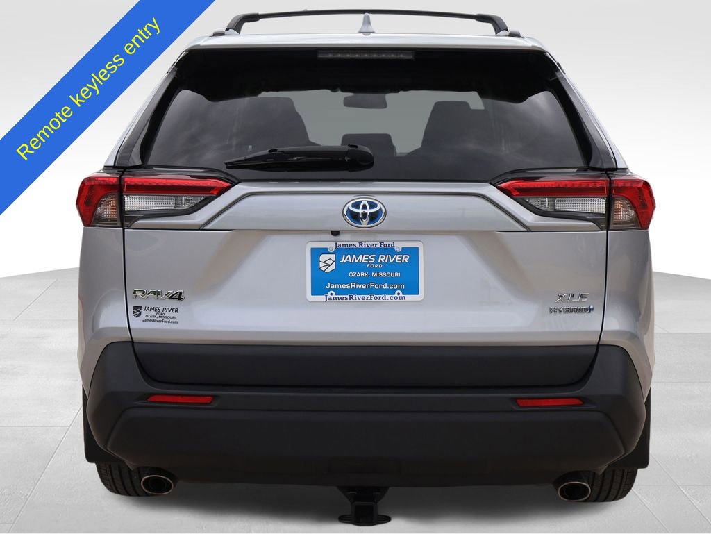 Used 2023 Toyota RAV4 XLE w/ Convenience Package AWD/4WD image 4