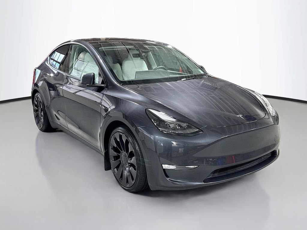Used 2024 Tesla Model Y Performance image 3