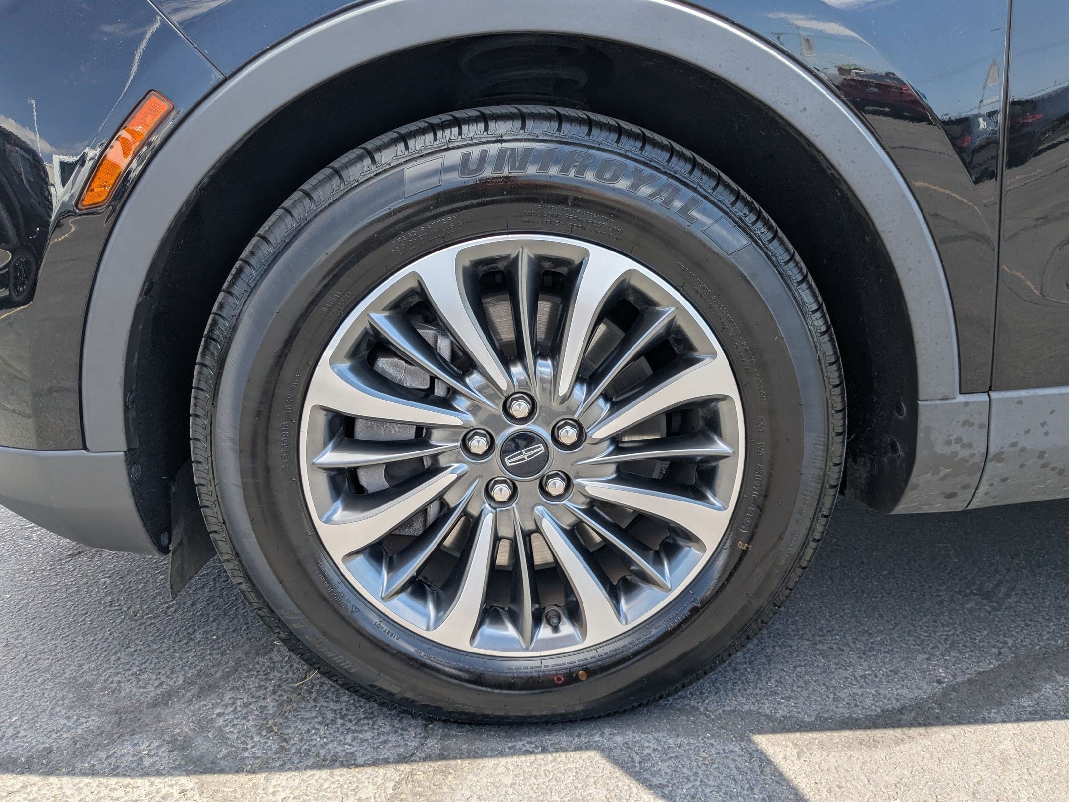 Used 2023 Lincoln Nautilus AWD w/ Premium Package image 33