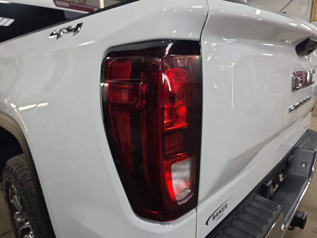 New 2026 GMC Sierra 1500 SLE w/ Preferred Package image 32