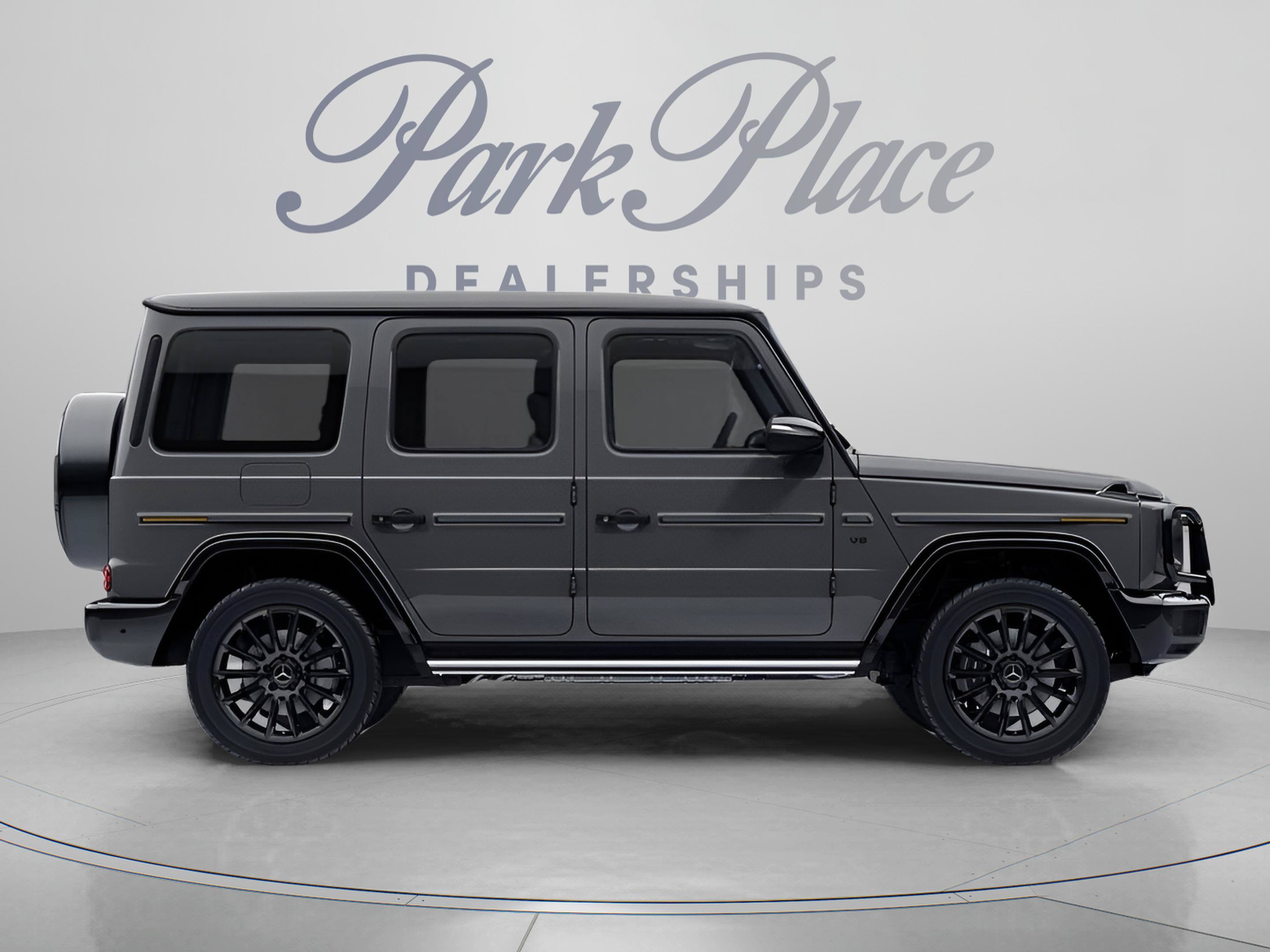 Used 2023 Mercedes-Benz G 550 image 28