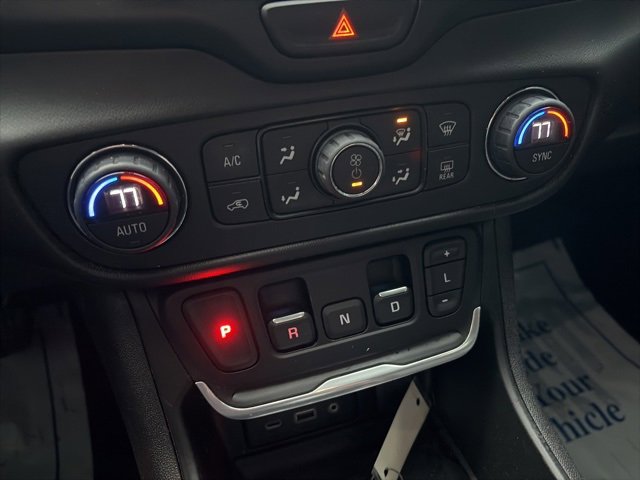Used 2019 GMC Terrain SLT w/ Preferred Package image 16