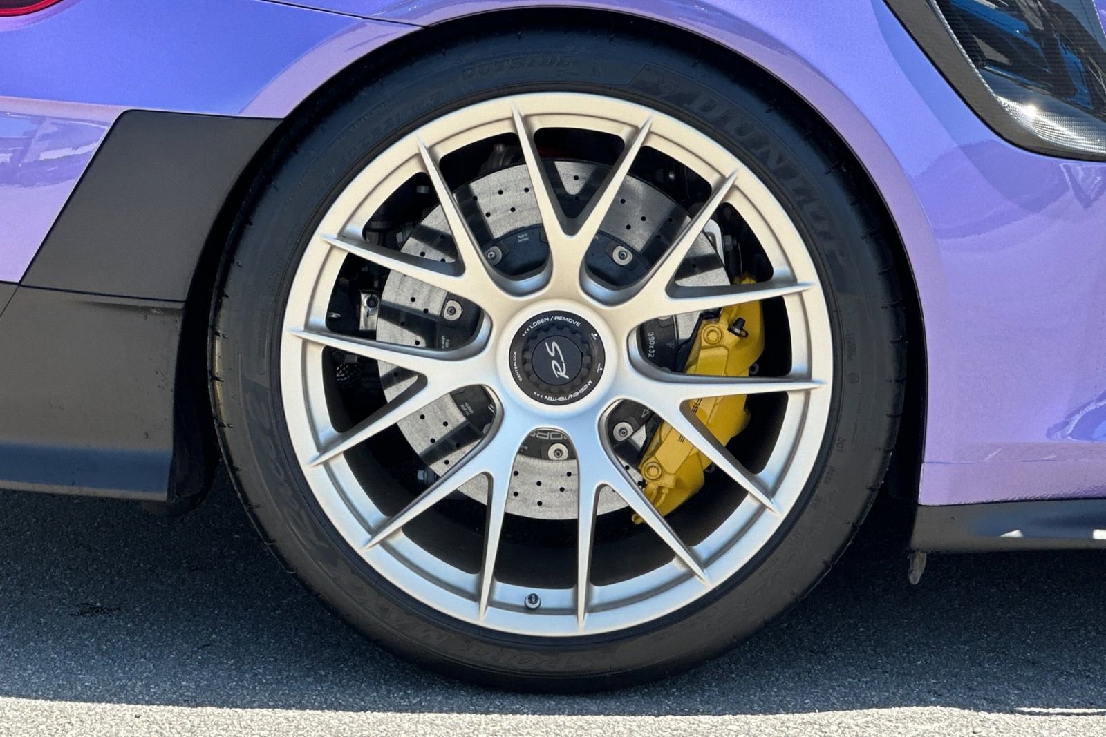Certified 2018 Porsche 911 GT2 RS RWD image 41