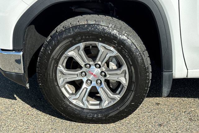 Used 2024 GMC Sierra 1500 SLT AWD/4WD image 45
