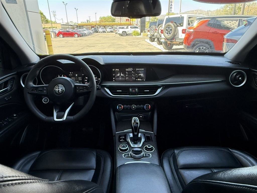Used 2021 Alfa Romeo Stelvio Ti w/ Nero Edizione AWD/4WD image 37