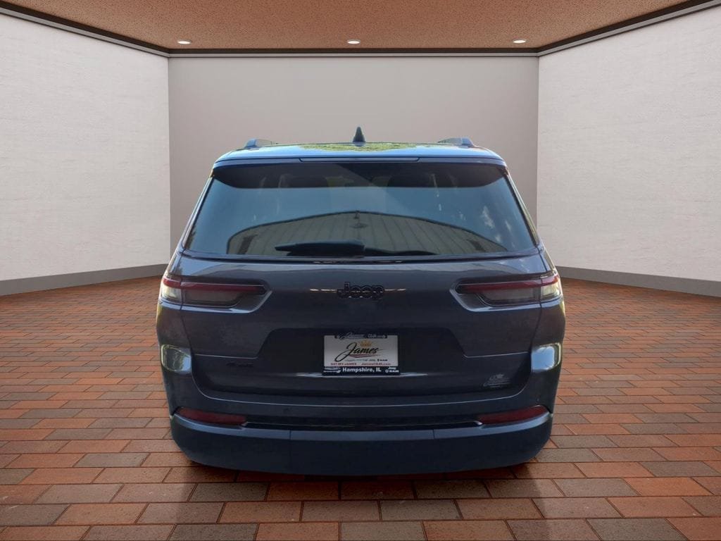 Used 2023 Jeep Grand Cherokee L Laredo AWD/4WD image 6