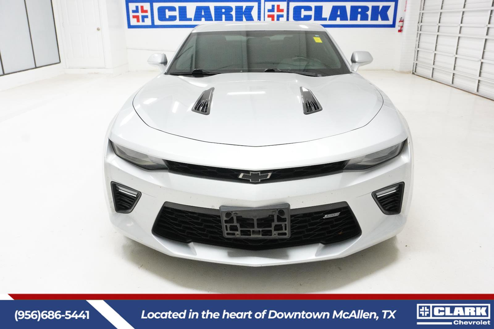 Used 2018 Chevrolet Camaro SS image 2