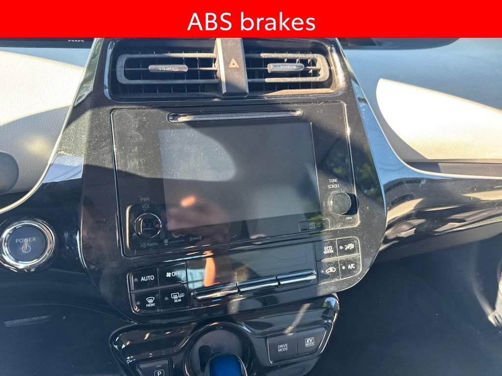 Used 2017 Toyota Prius Four FWD image 8