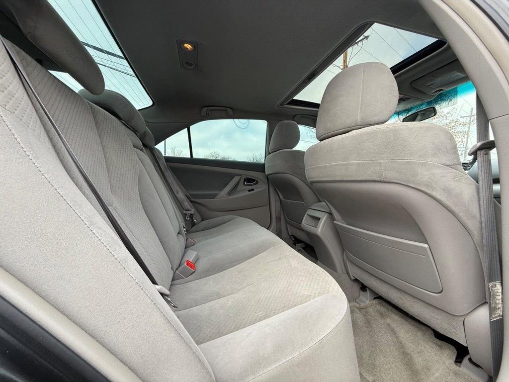 Used 2009 Toyota Camry image 11