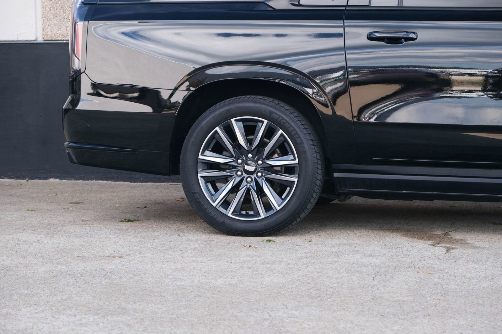 Used 2021 Cadillac Escalade ESV Sport w/ Driver Assist Tech Package image 12