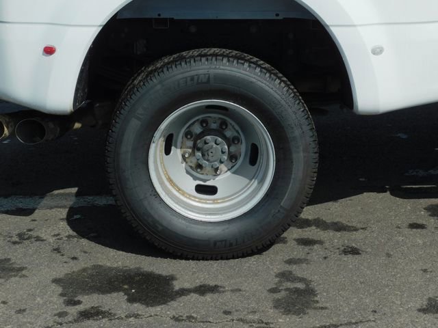 Used 2024 Ford F350 XLT image 11