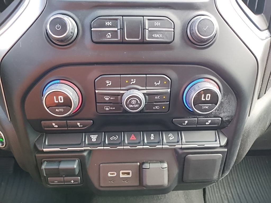 Used 2022 Chevrolet Silverado 2500 LT w/ Convenience Package AWD/4WD image 7