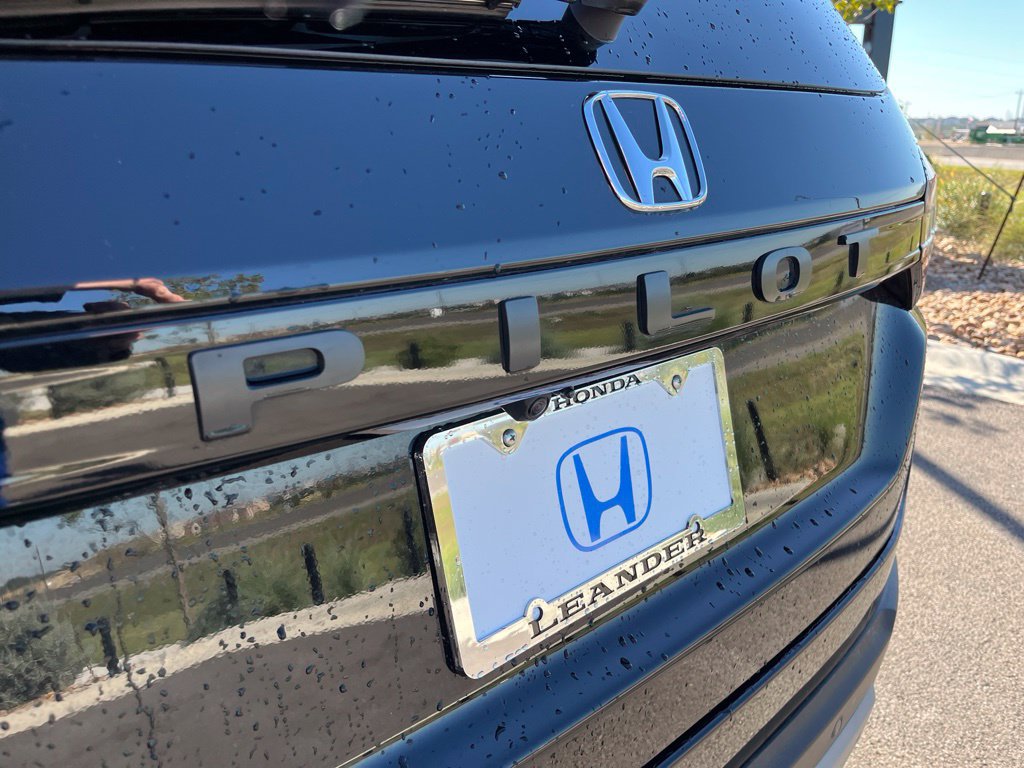 Certified 2025 Honda Pilot EX-L image 8