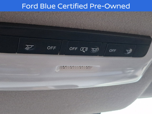 Used 2025 Nissan Versa SV FWD image 25