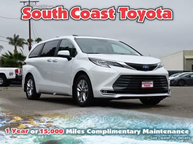 Used 2023 Toyota Sienna Limited AWD/4WD video 1
