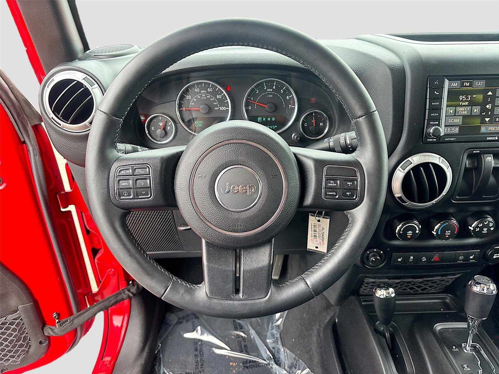 Used 2015 Jeep Wrangler Sahara w/ Connectivity Group AWD/4WD image 11