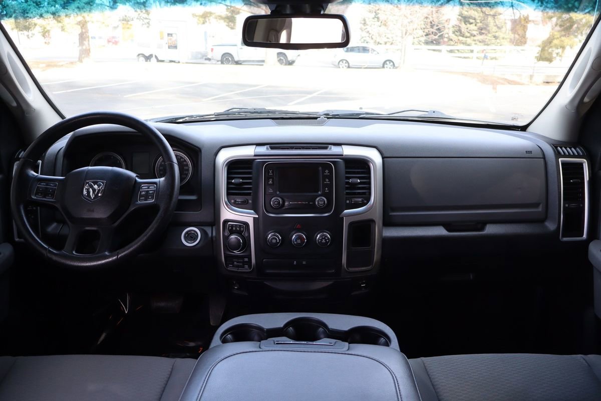 Used 2016 RAM 1500 Classic SLT AWD/4WD image 16