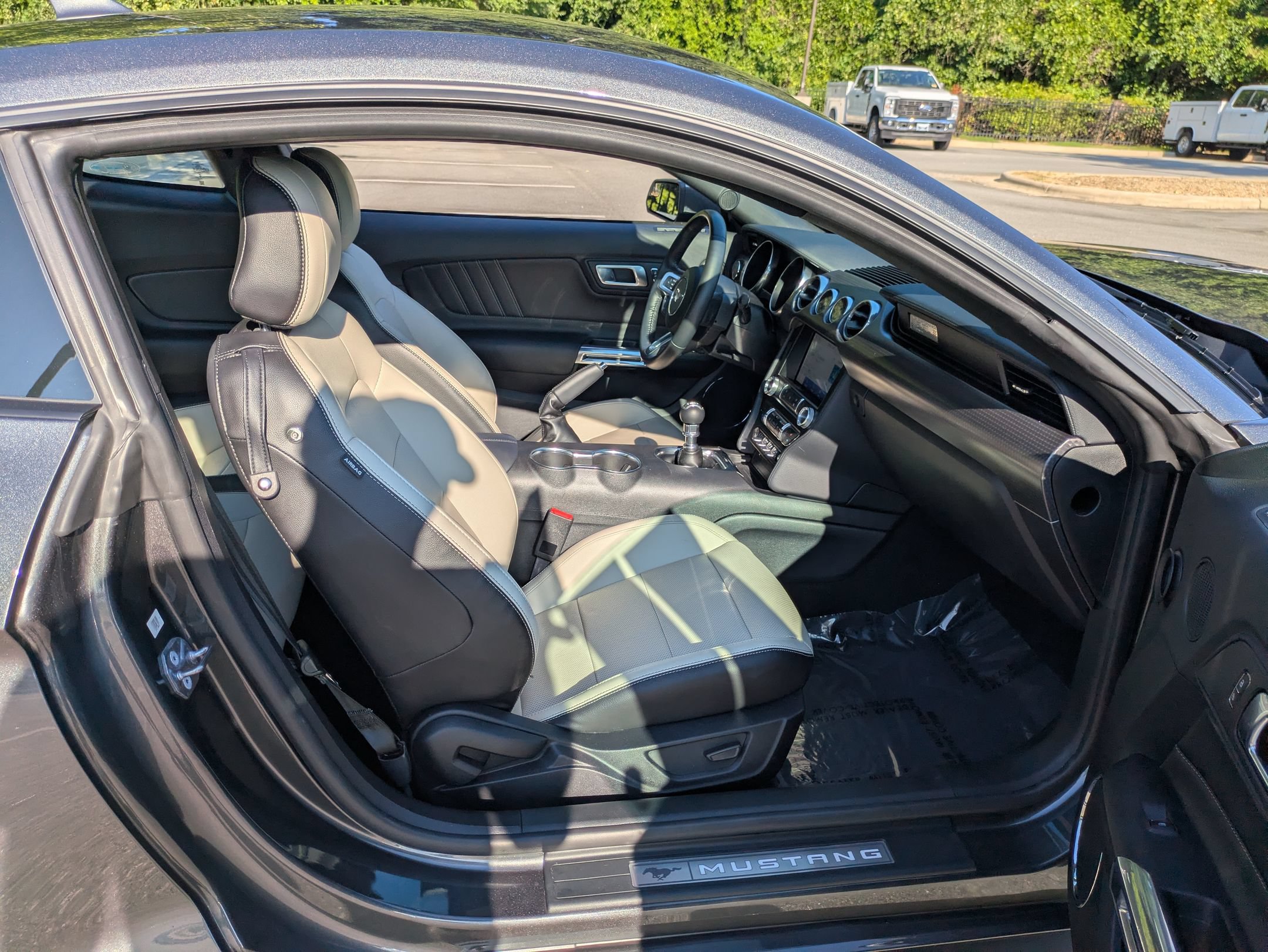 Certified 2020 Ford Mustang Premium w/ 2.3L High Performance Package RWD image 30
