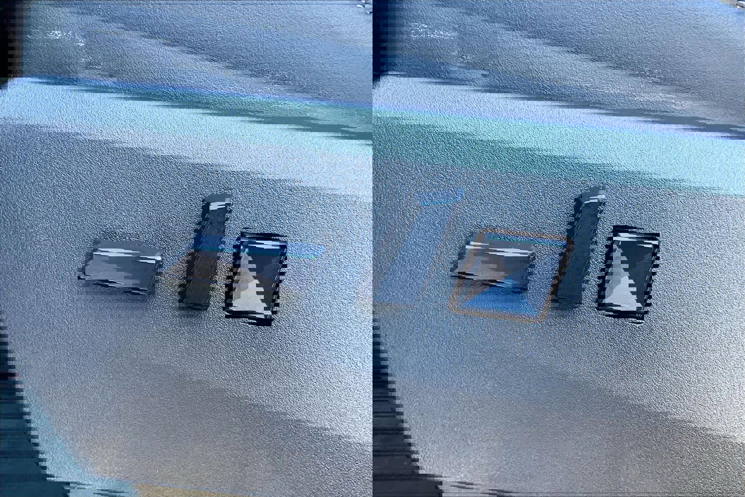 Used 2024 Tesla Cybertruck AWD Crew Cab image 33