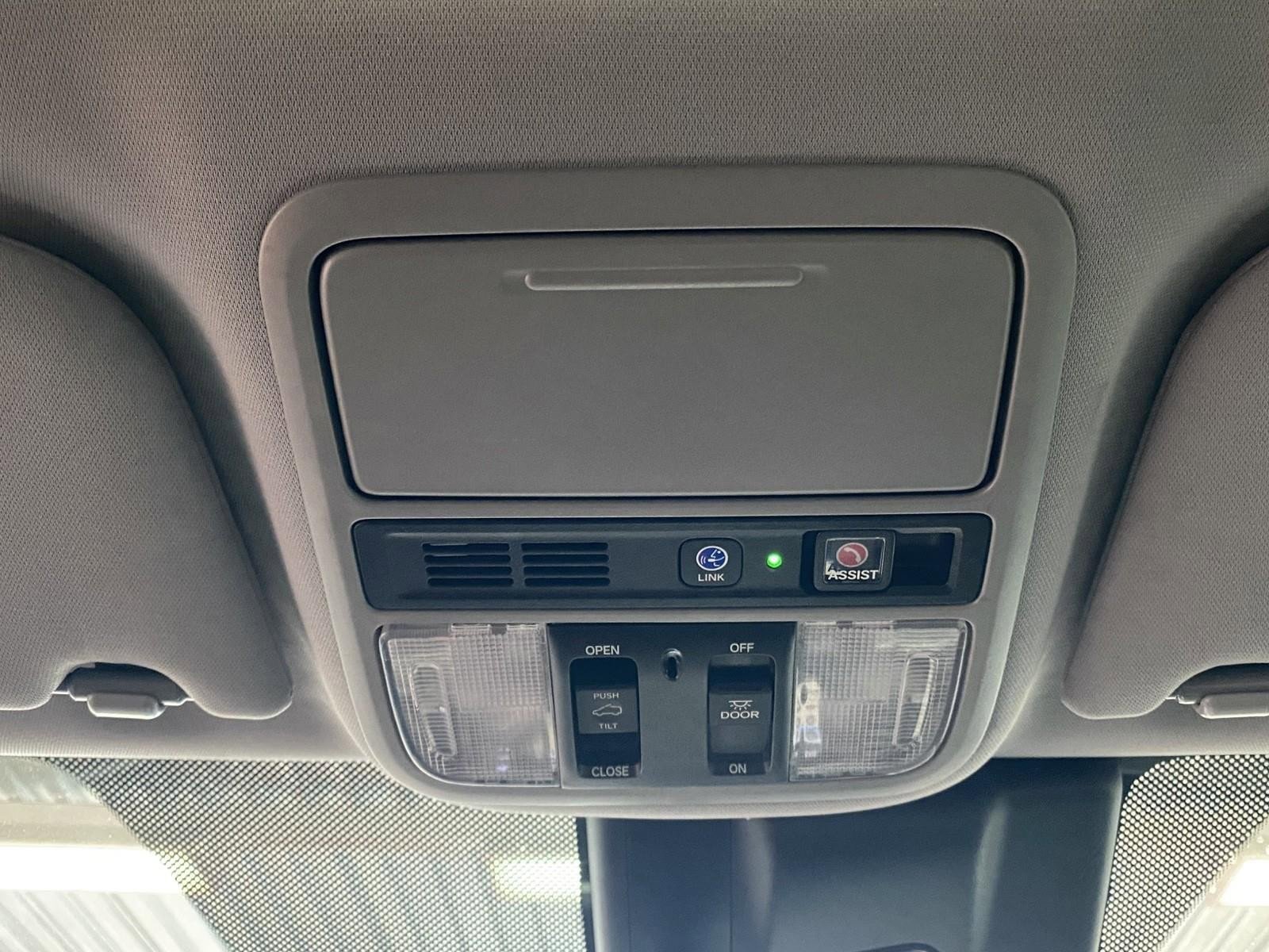 Used 2018 Honda Odyssey Elite image 59