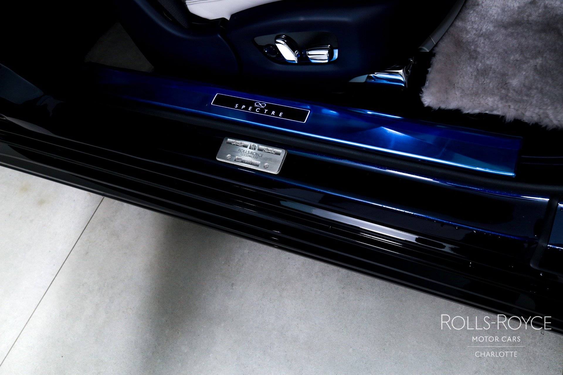 New 2026 Rolls-Royce Spectre Black Badge image 29