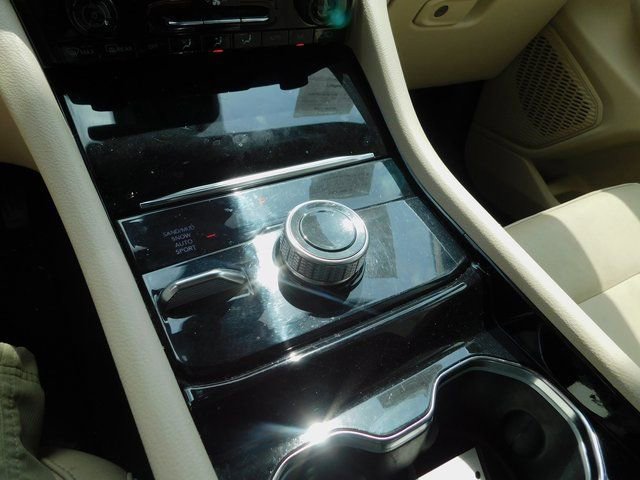 Used 2023 Jeep Grand Cherokee Limited image 12