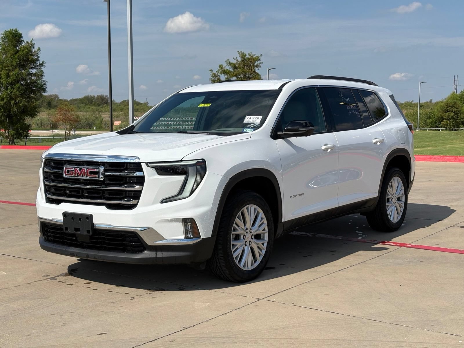 Certified 2026 GMC Acadia Elevation w/ Elevation Premium Package FWD image 3