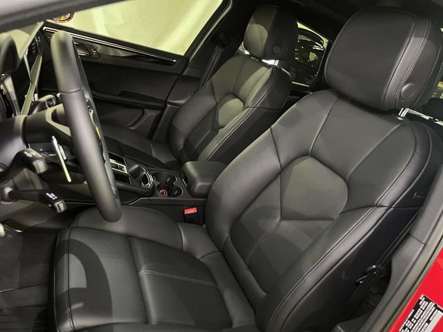 New 2026 Porsche Macan AWD/4WD image 17